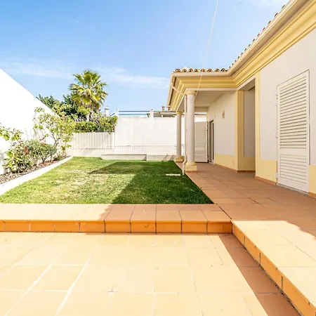 Ribeiro By Hellovacations アルブフェイラ